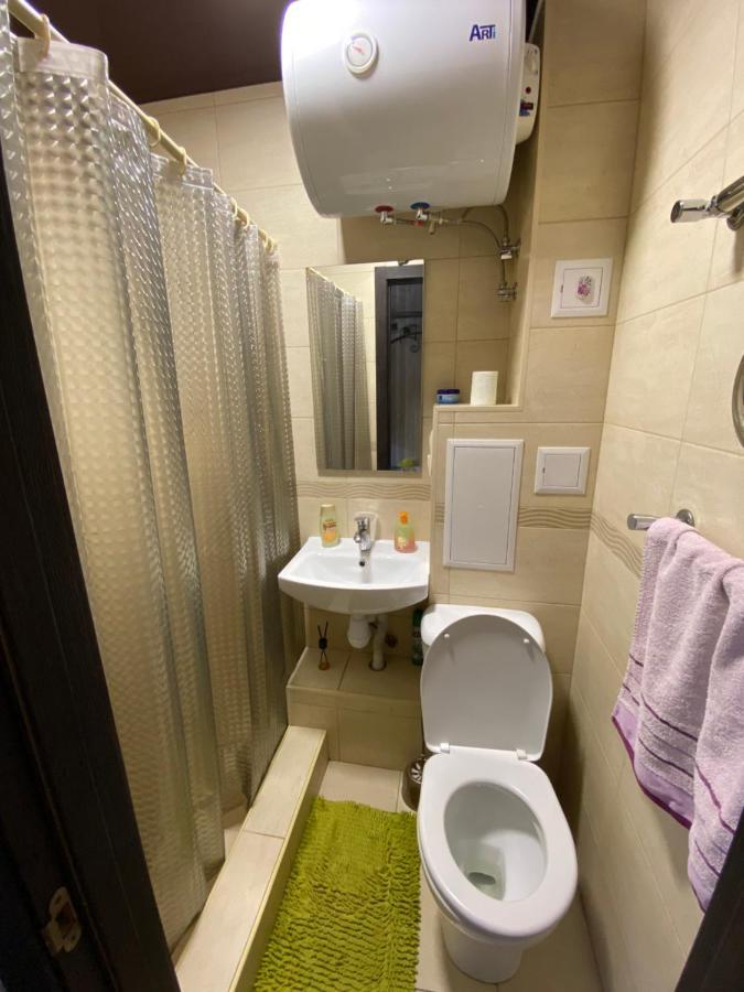 Apartment 30 M2 On Sergei Esenin 11 Kharkov Ngoại thất bức ảnh