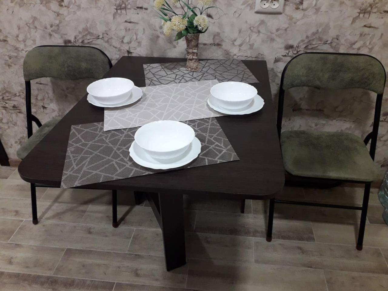 Apartment 30 M2 On Sergei Esenin 11 Kharkov Ngoại thất bức ảnh