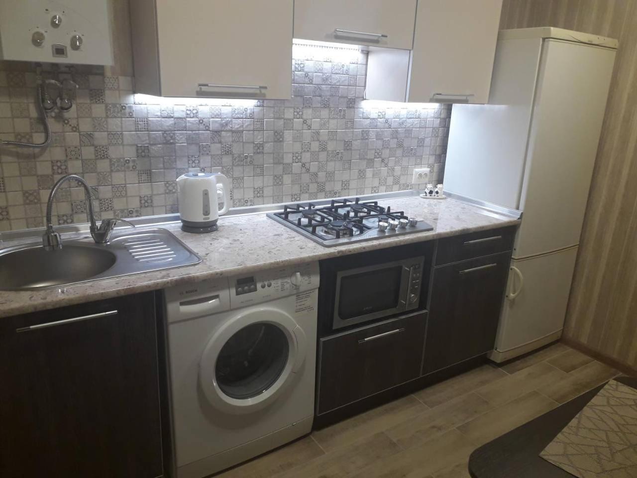Apartment 30 M2 On Sergei Esenin 11 Kharkov Ngoại thất bức ảnh