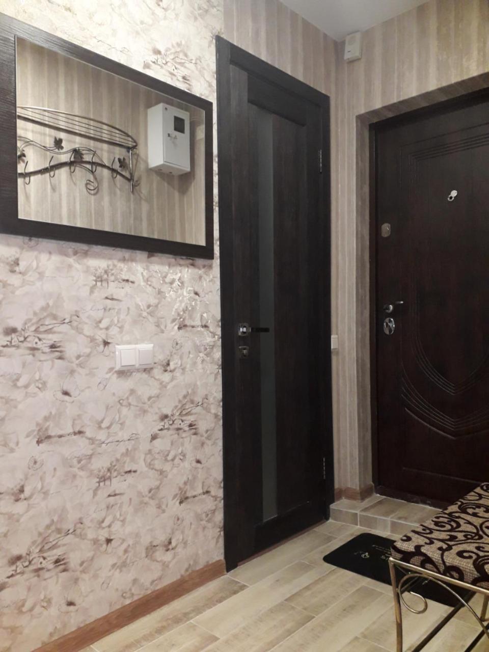 Apartment 30 M2 On Sergei Esenin 11 Kharkov Ngoại thất bức ảnh