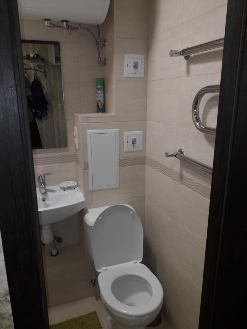 Apartment 30 M2 On Sergei Esenin 11 Kharkov Ngoại thất bức ảnh