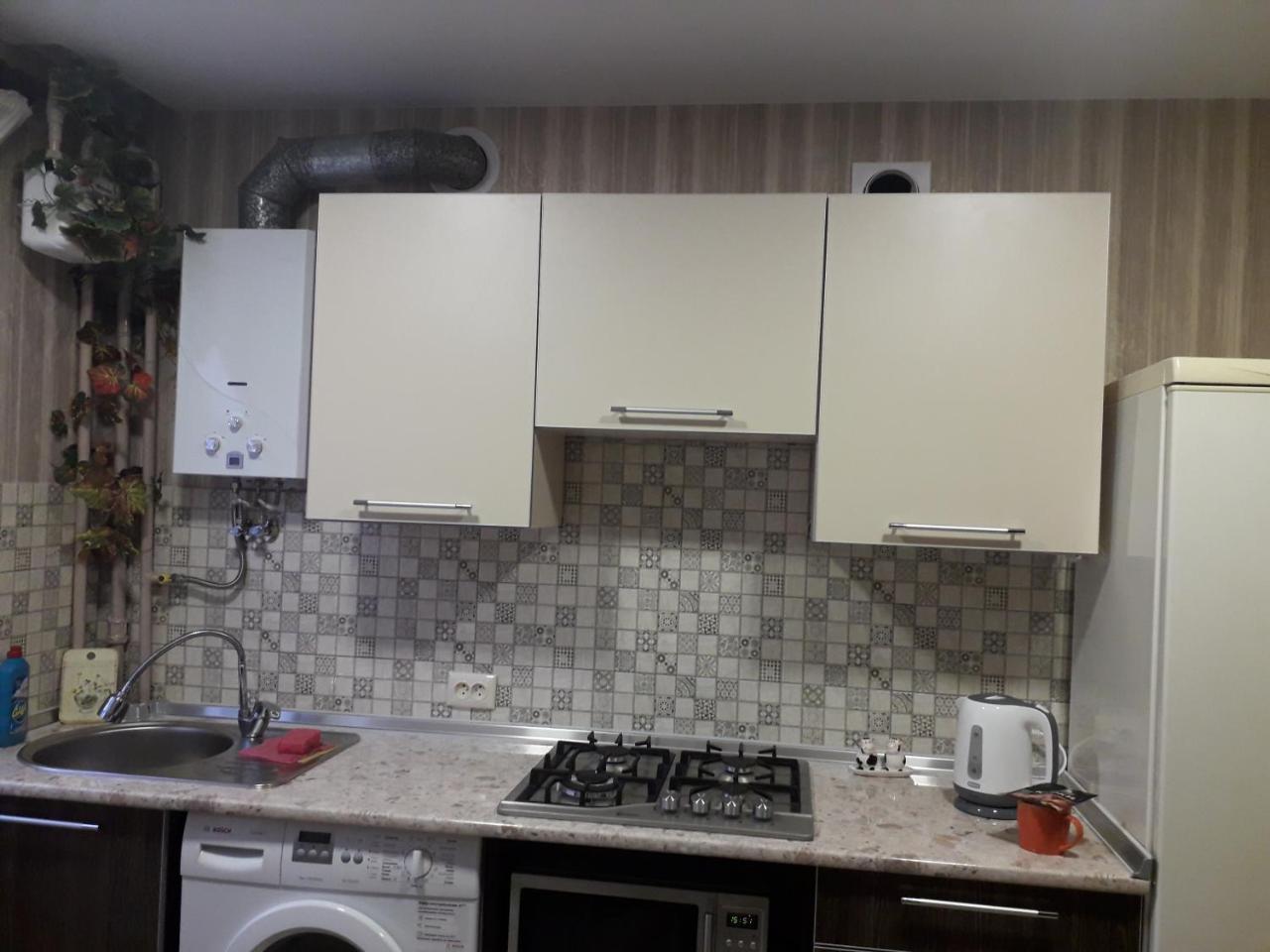 Apartment 30 M2 On Sergei Esenin 11 Kharkov Ngoại thất bức ảnh