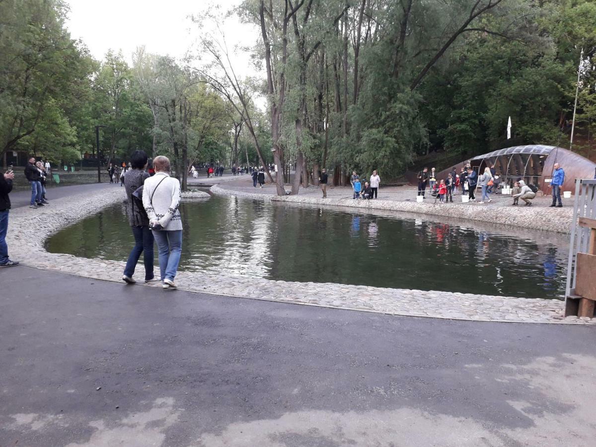 Apartment 30 M2 On Sergei Esenin 11 Kharkov Ngoại thất bức ảnh
