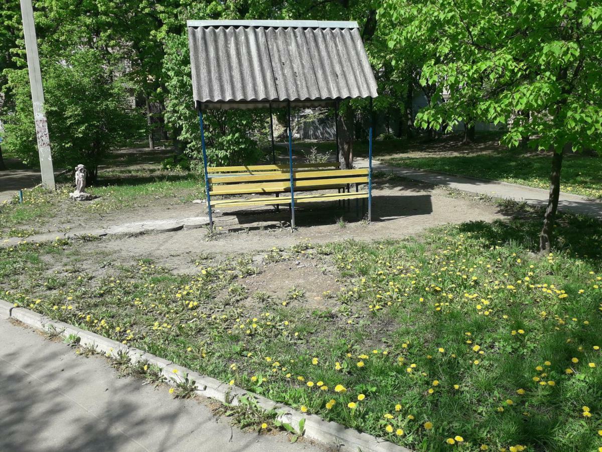 Apartment 30 M2 On Sergei Esenin 11 Kharkov Ngoại thất bức ảnh