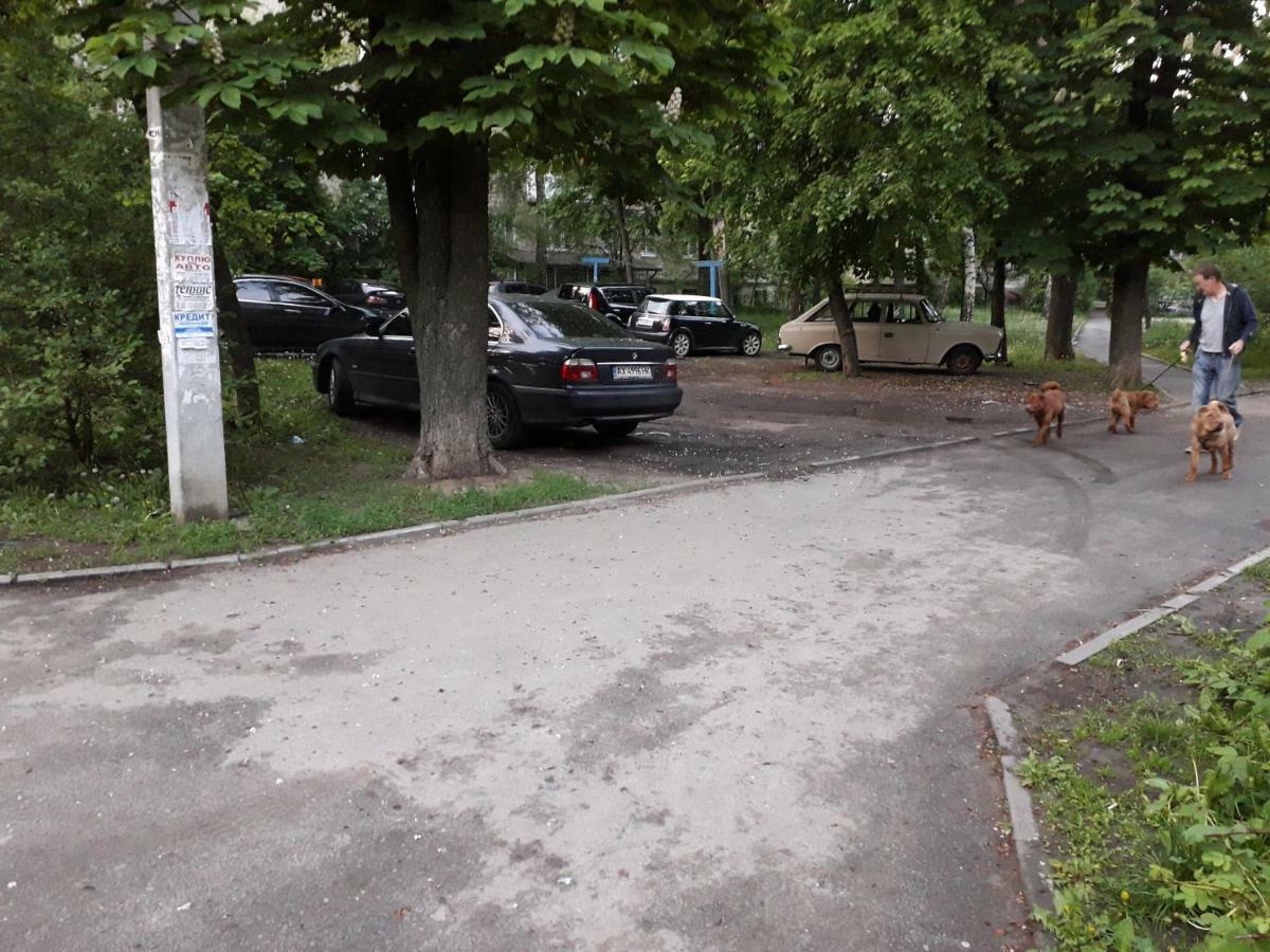 Apartment 30 M2 On Sergei Esenin 11 Kharkov Ngoại thất bức ảnh