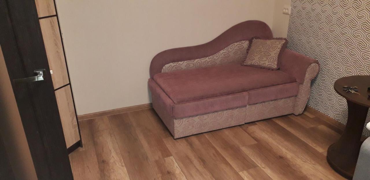 Apartment 30 M2 On Sergei Esenin 11 Kharkov Ngoại thất bức ảnh